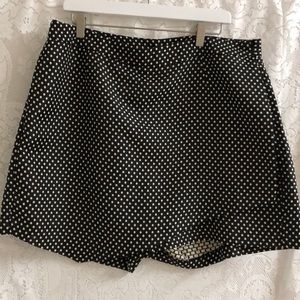 Lane Bryant skorts Black/white polka dot sz 14